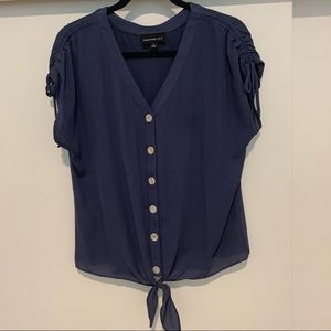 Fortune + Ivy Uma Tie Front Mixed Material Blouse S